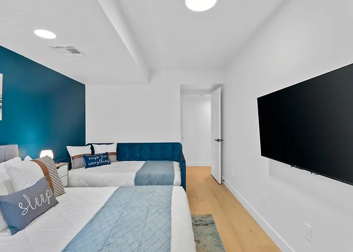 Stylish Getaway Location * Phoenix